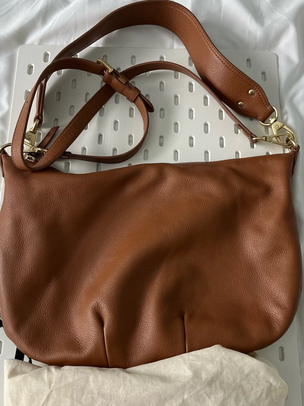 Quince Sloane Shoulder bag with Crossbody strap